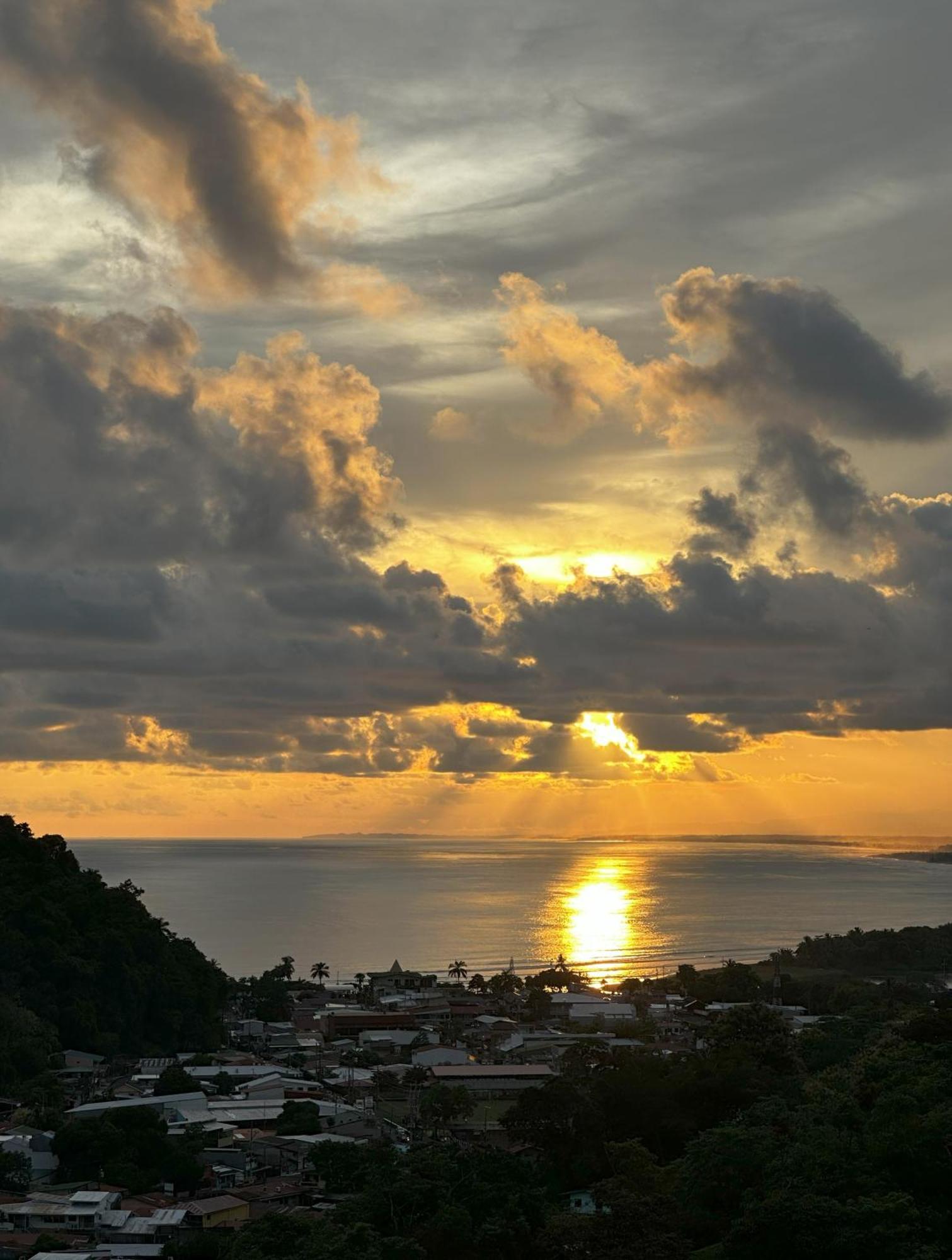 Apartmán Vista Del Pacifico. Quepos Exteriér fotografie